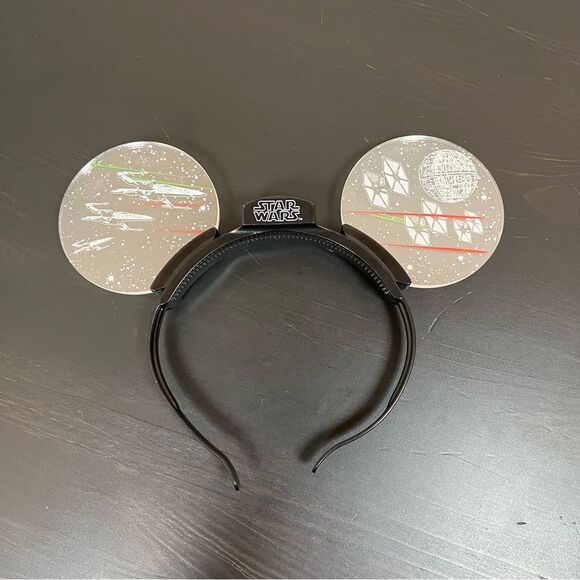 Disney Accessories - Disney Parks Star Wars Light Up Minnie Ear Headband